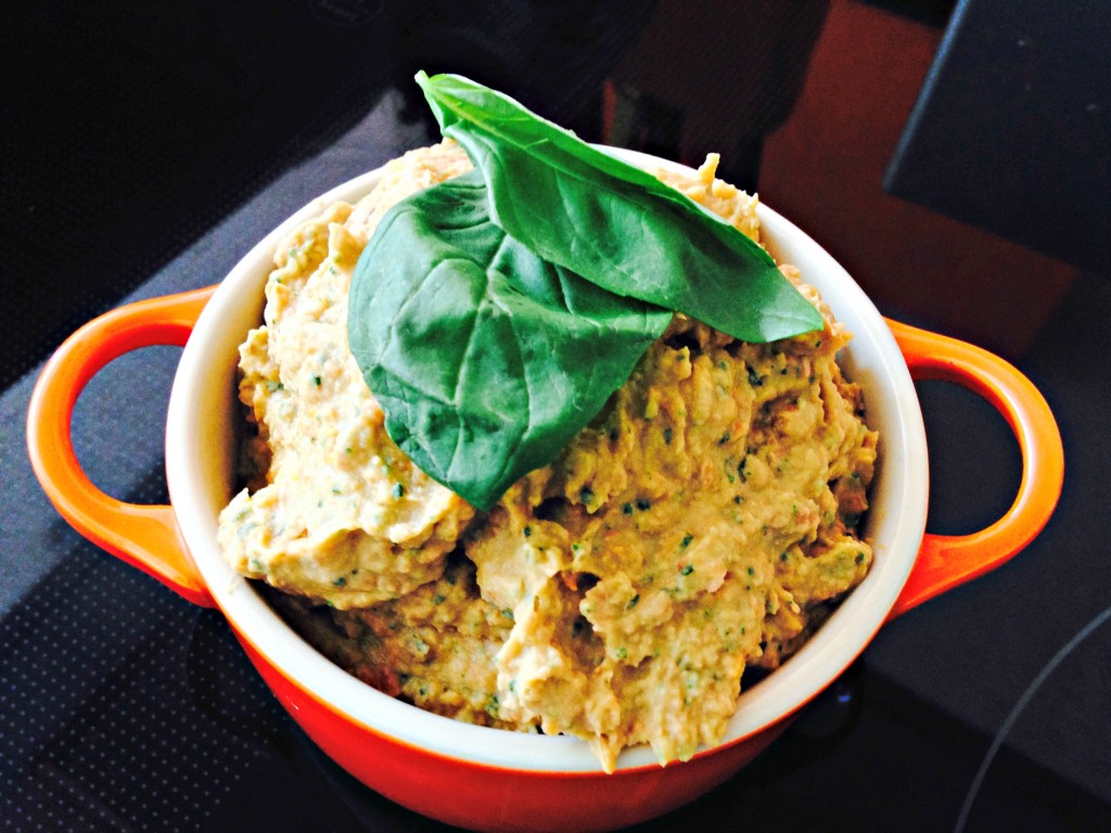 Sun dried tomato, borlotti and basil dip Eat Drink Live Well